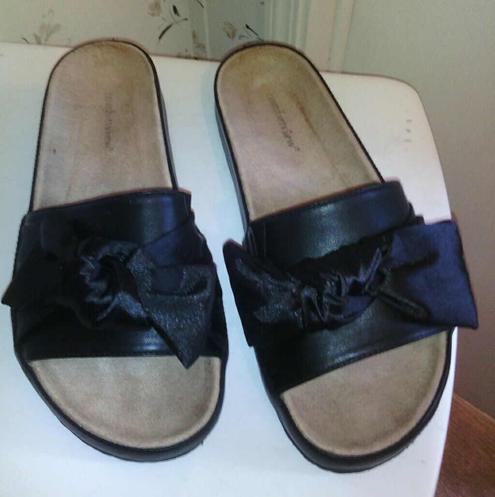 Bow on Top Slide In Sandals